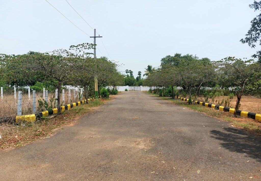 Internal road development at Kohinoor Gateway residential plots project in Bhogapuram